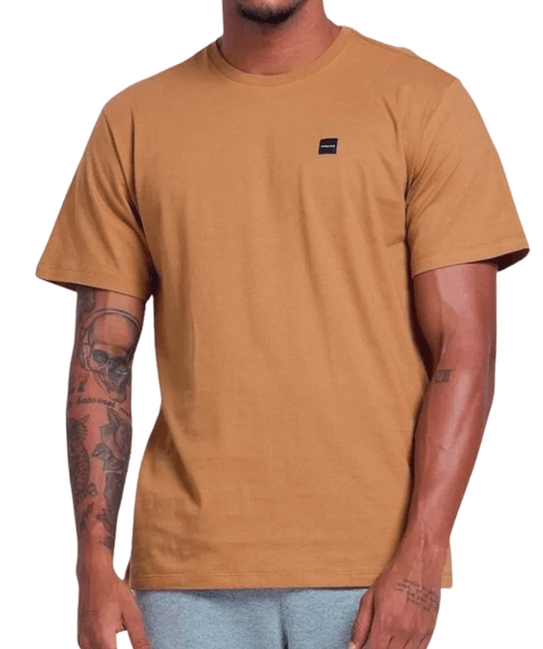 Camiseta Oakley Patch - Dourado