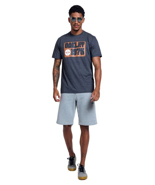 Camiseta Oakley 1975 Preto